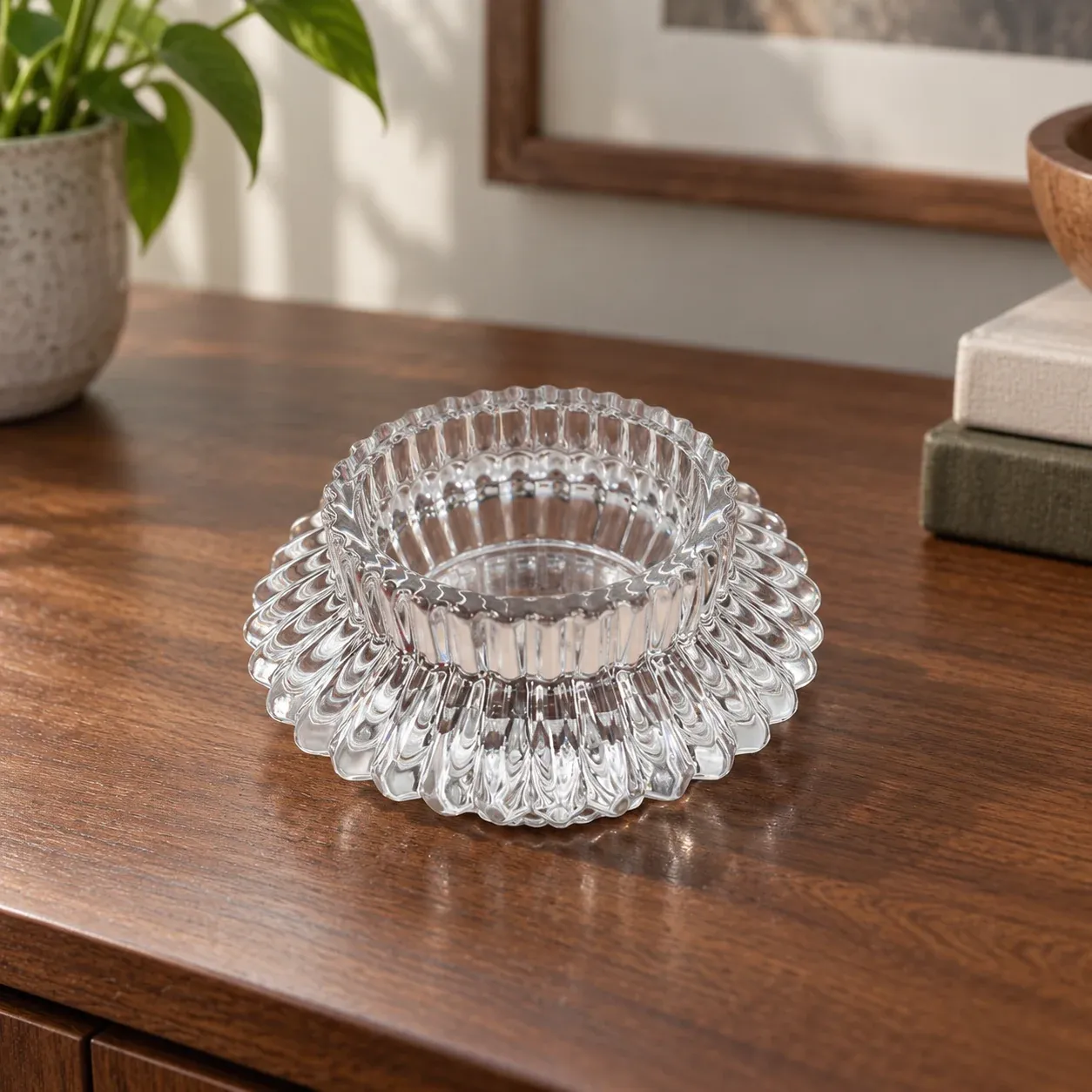 Oswin Tealight Holder — photograph 1